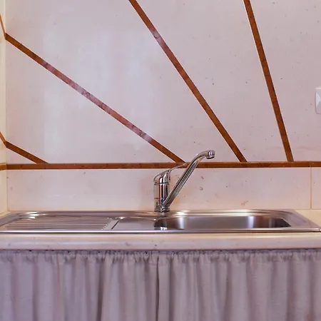 Marisal Aparthotel 3*